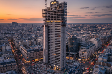Illustration of C'est le symbole mal-aimé du Paris des années 70: après 10 ans de gestation, l'infernale rénovation de la Tour Montparnasse se profile enfin
