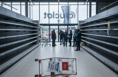 Illustration of Plus de 700 emplois supprimés : l'enseigne de grande distribution belge Colruyt quitte la France et cède ses magasins à ses concurrents